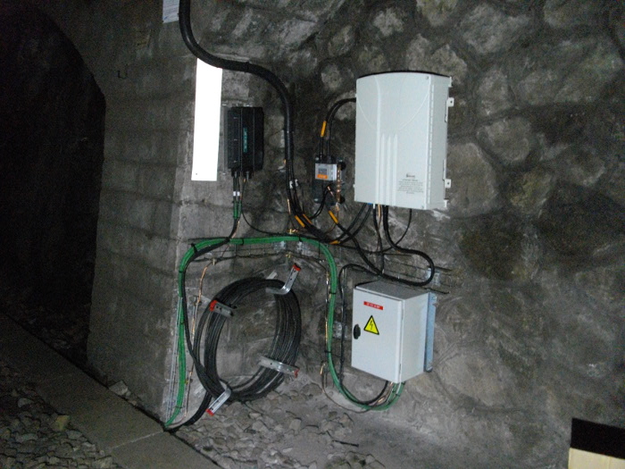 SELECOM TETRA Optical Remote Unit Repeater in Railway Tunnel